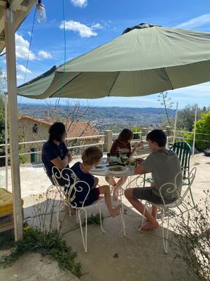 Unikt hem på Rivieran med havsutsikt och terass - Bild 3