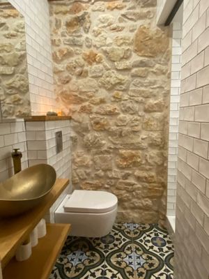 Unikt hem på Rivieran med havsutsikt och terass - Bild 12