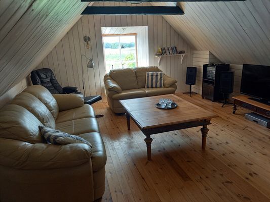 Kalkstensflygel med kul för barnen,nö-gotland. - Bild 7