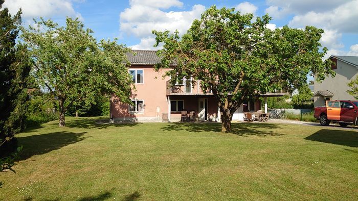 Friliggande villa i lugnt bostadsområde nära havet - Bild 31