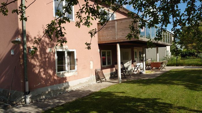 Friliggande villa i lugnt bostadsområde nära havet - Bild 33