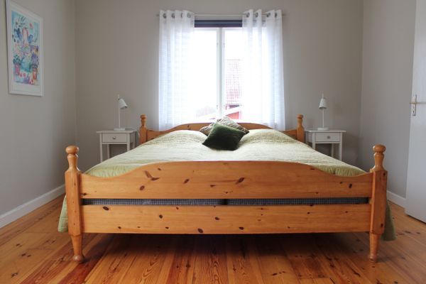 Sovrum 1 med dubbelsäng