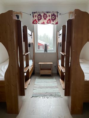 Mysig stuga med fjällglimt - Bild 10