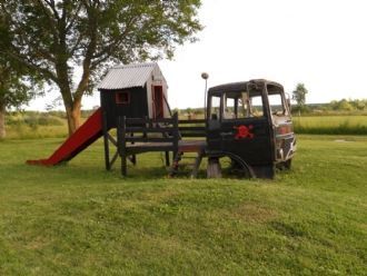 Kalkstensflygel med kul för barnen,nö-gotland. - Bild 19