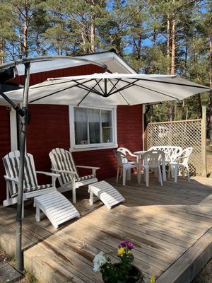 Fin stuga nära havet i lugnt område i Yngsjö