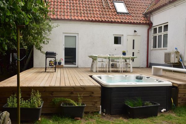 Yogi Wellness Gästhus med Jacuzzi - Bild 3