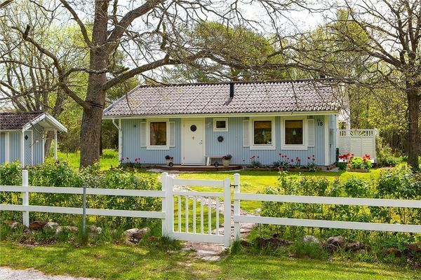 En avskild pärla bland fjärilar och ekar.