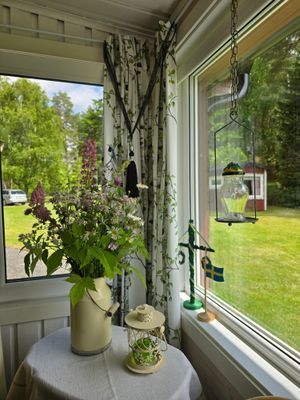 Mysig sommarstuga med sjötomt - Bild 15