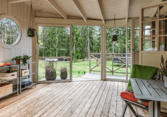 Mysig stuga på Ingarö