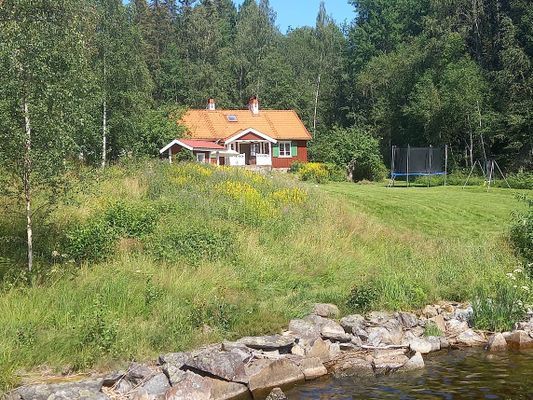 Smultronställe med strandtomt (strand och klippor) - Bild 2