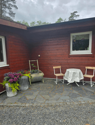 Mysig sommarstuga med sjötomt - Bild 21