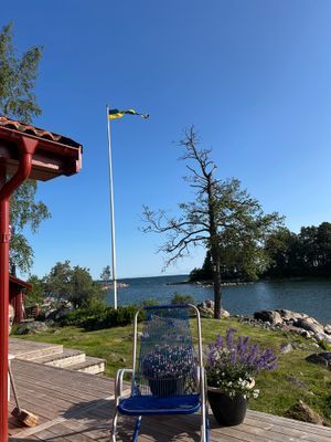 Underbar stuga på egen udde