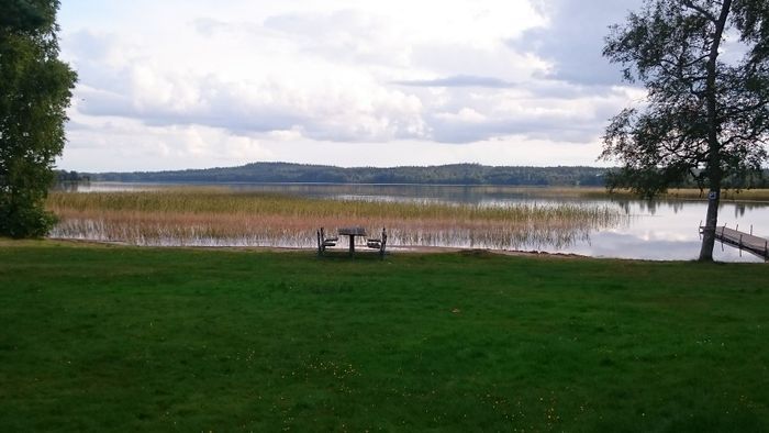 Mysig sommarstuga med sjötomt - Bild 25