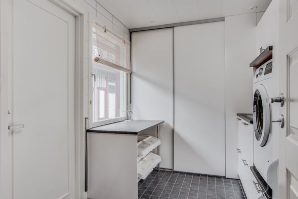 Villa i skärgårdsmiljö - Bild 9