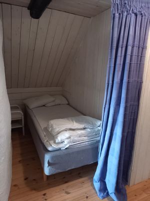 Kalkstensflygel med kul för barnen,nö-gotland. - Bild 12