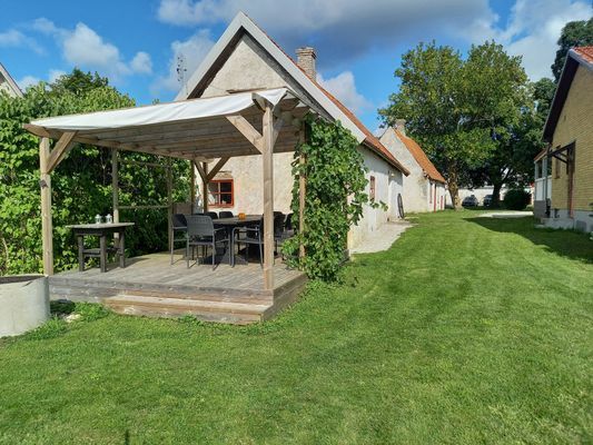 Kalkstensflygel med kul för barnen,nö-gotland. - Bild 3