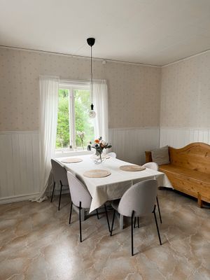 Stort lantligt hus i idyllisk miljö - Bild 30