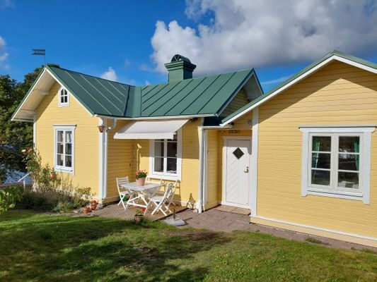 Dalarös bästa sjötomt - med 2 sovrum och 2 badrum