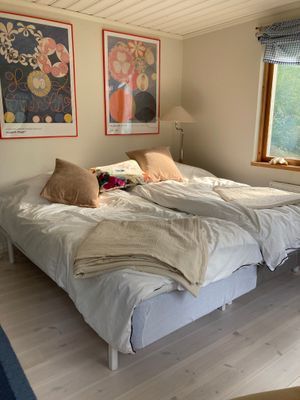 Mysig stuga i Yngsjö 900 m till hav och strand