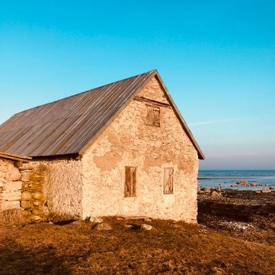 I vårt båthus finns två havskajaker att låna. Vi har även en SUP att låna ut som finns i båthuset. (Från januari 2020)