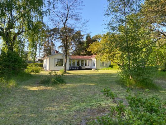 Stuga med stor strandnära tomt utanför Ystad - Bild 17