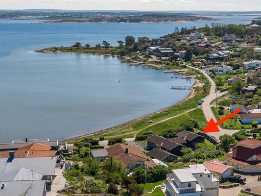 Drömvilla med pool vid stranden i Gottskär, Onsala