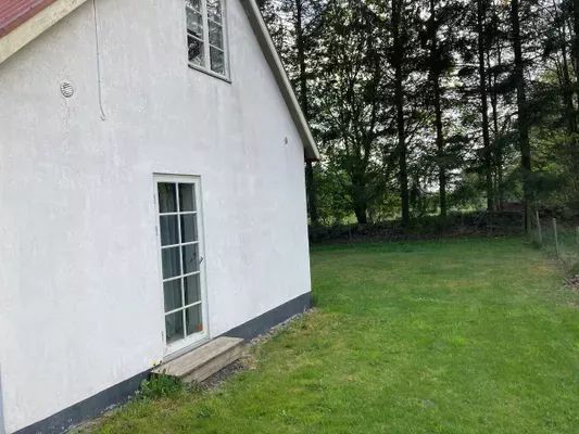 Mysigt gästhus på gård i rogivande natur - Bild 26