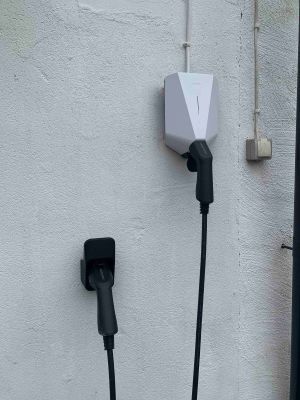 Laddare elbil Typ 2 uttag, 11 kW Typ 2 laddkabel (7,5 meter) finns