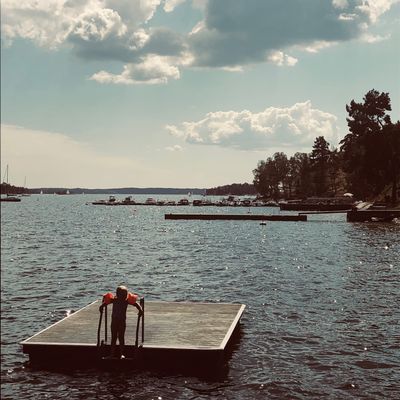 Idyllsikt sommarhus i Stockholms norra skärgård - Bild 23