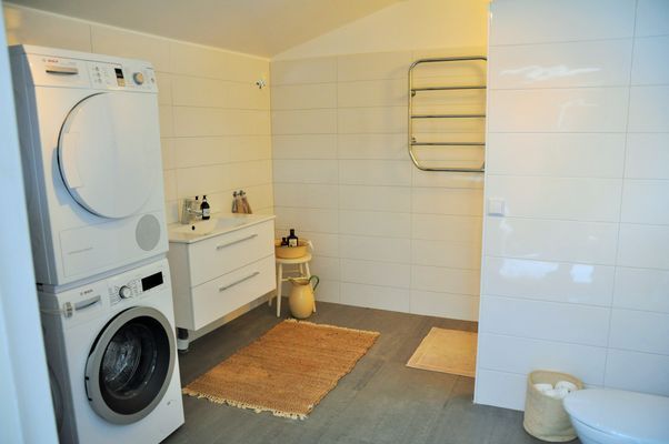 Idyllsikt sommarhus i Stockholms norra skärgård - Bild 20