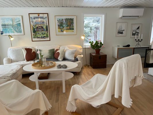 Idyllsikt sommarhus i Stockholms norra skärgård - Bild 3