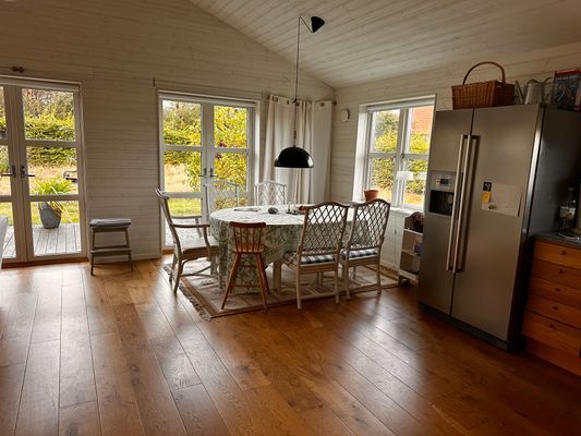 Hus med stor trädgård i Torekov - Bild 8