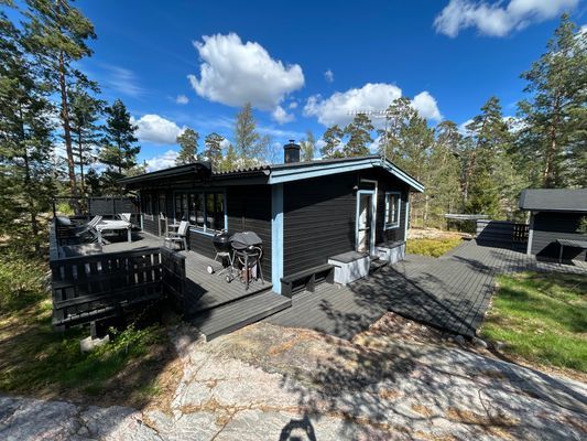 Sommarstuga i Sankt Anna skärgård