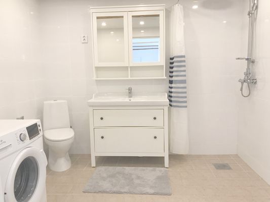 En nyrenoverad stuga nära havet - Bild 4