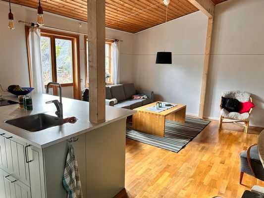 Strandnära stuga i naturskön miljö - Bild 23