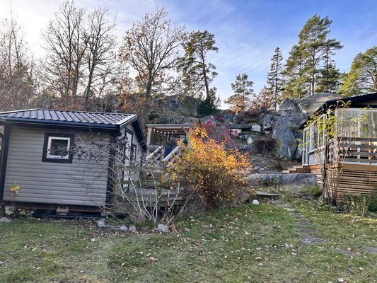Strandnära stuga i naturskön miljö - Bild 12