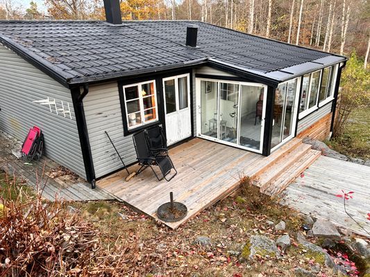 Strandnära stuga i naturskön miljö - Bild 2