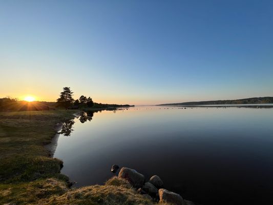 5 min promenad till Siljans strand från stuga Västan, badstrand.