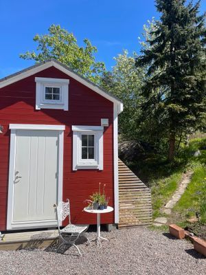 Fräsch liten stuga med sovloft - Bild 3