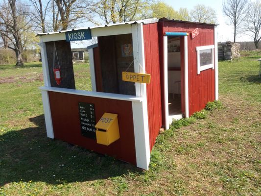 Kalkstensflygel med kul för barnen,nö-gotland. - Bild 18