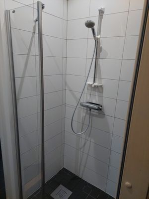 Modern stuga i borgafjäll med bastu - Bild 7