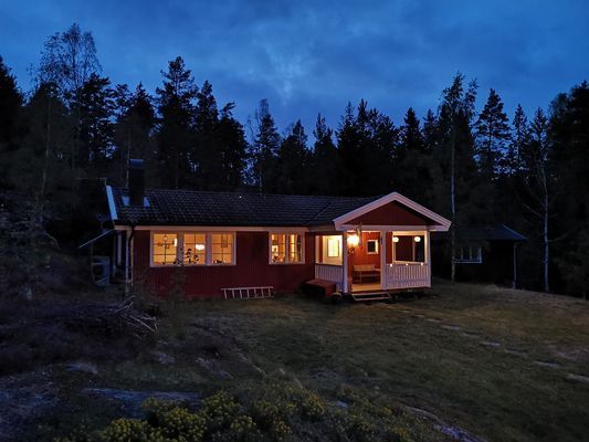 Vila i naturen och koppla av i jacuzzin! - Bild 2