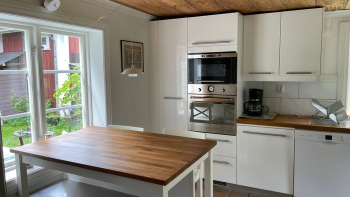 Mysig stuga i byn Löa i Bergslagen - Bild 9