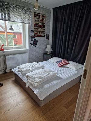 Sovrum 2 med 140cm säng