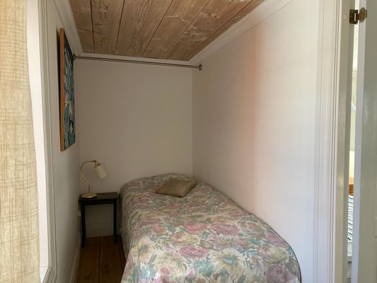 Mysig stuga i byn Löa i Bergslagen - Bild 21