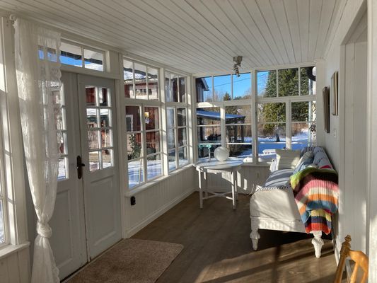 Mysig stuga i byn Löa i Bergslagen - Bild 24