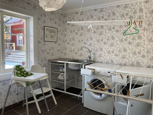 Mysig stuga i byn Löa i Bergslagen - Bild 17