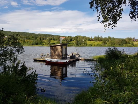 Vackert boende Järvsö, vedeldad bastu & isvak.