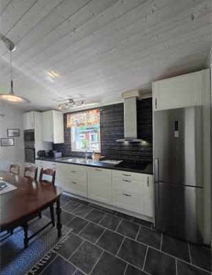 Mysig sommarstuga med sjötomt - Bild 8